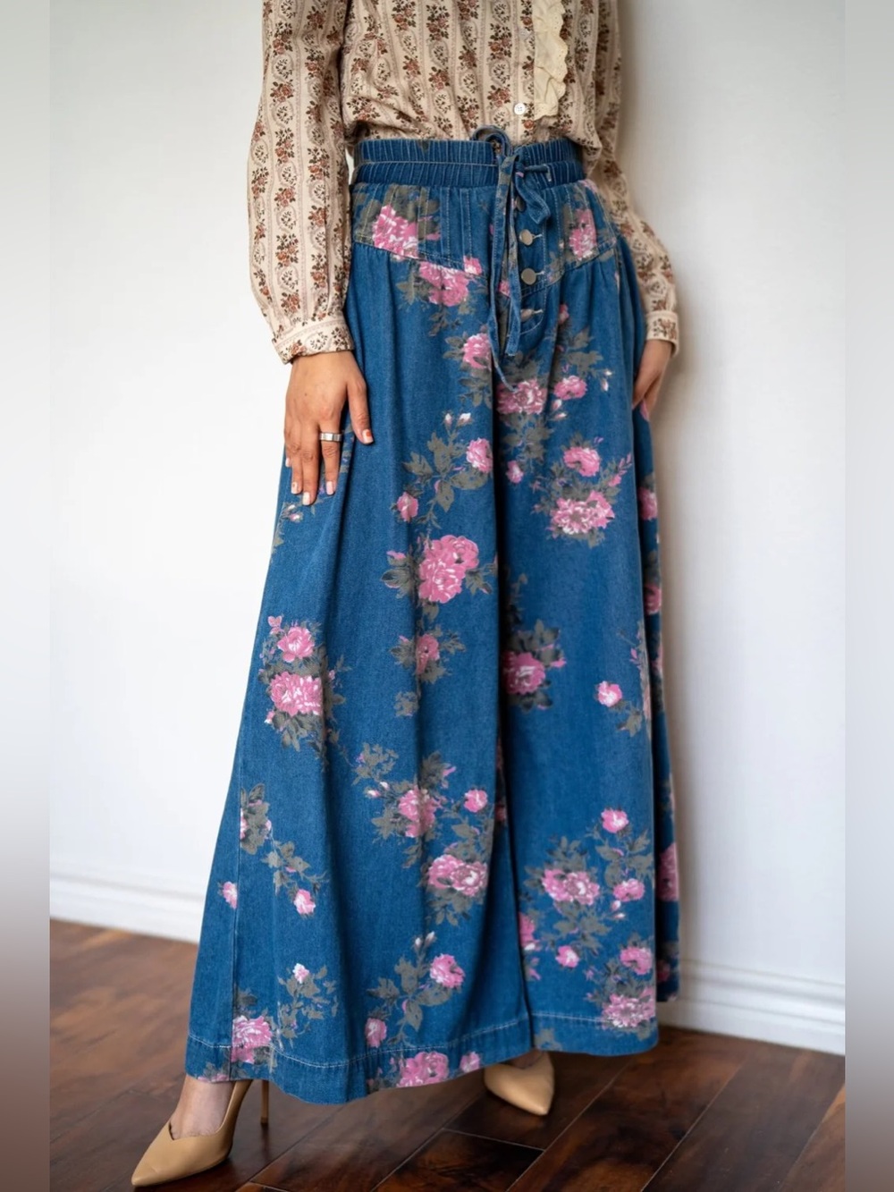🌸 NWT LovLov Floral Denim Wide-Leg Pants 🌸